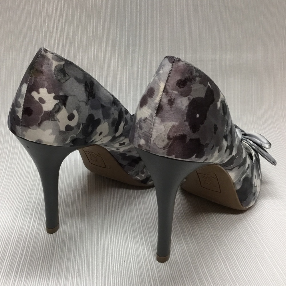 Fiona Lovey Peep Toe Heels - Picture 7 of 8